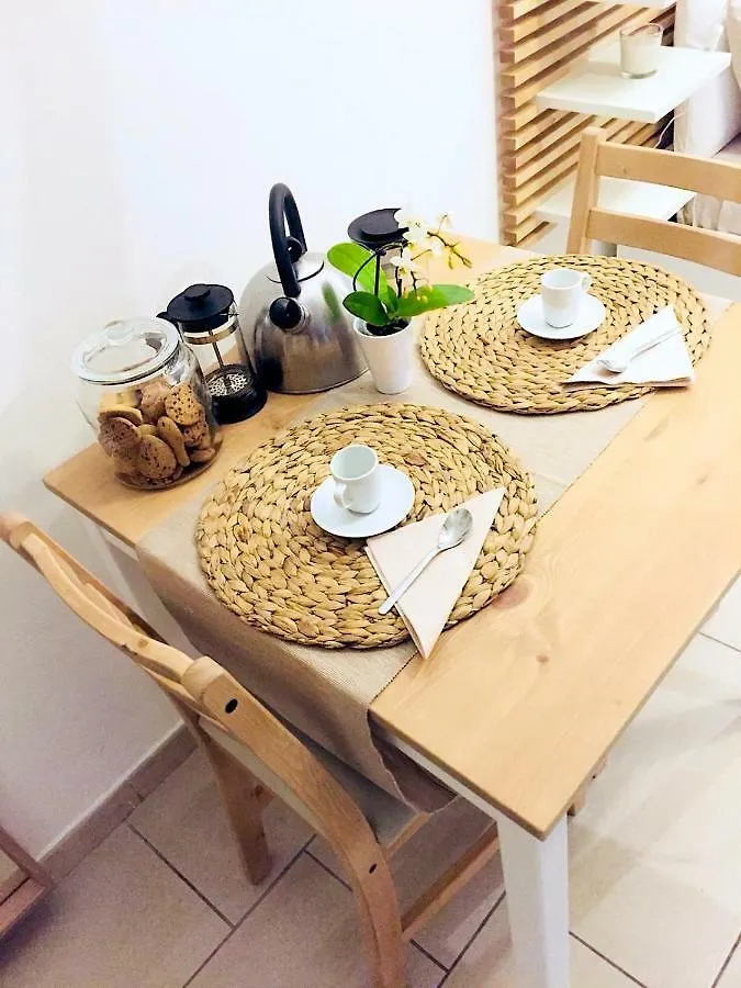 נאפולי Lorenzo'S Art Studio דירה
